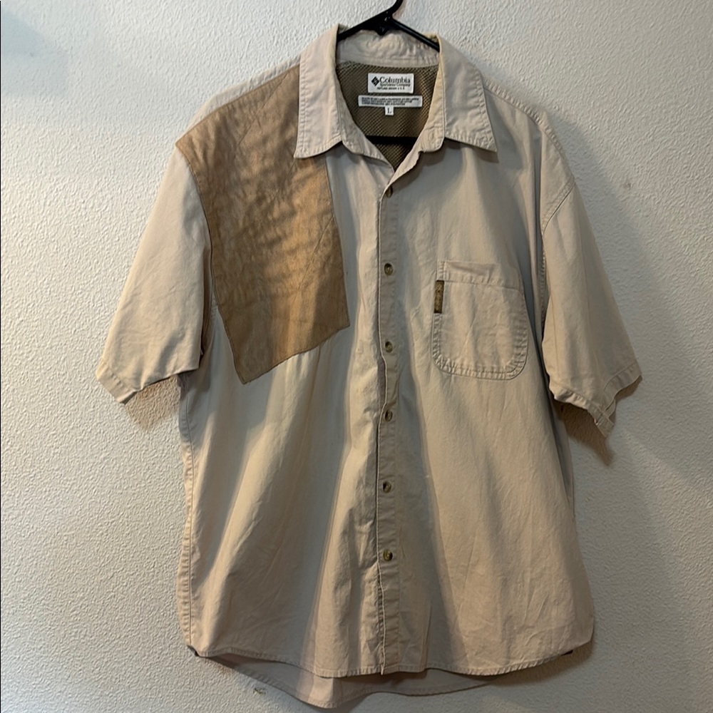 Columbia Tan Casual Button Down Shirt Short Sleeve